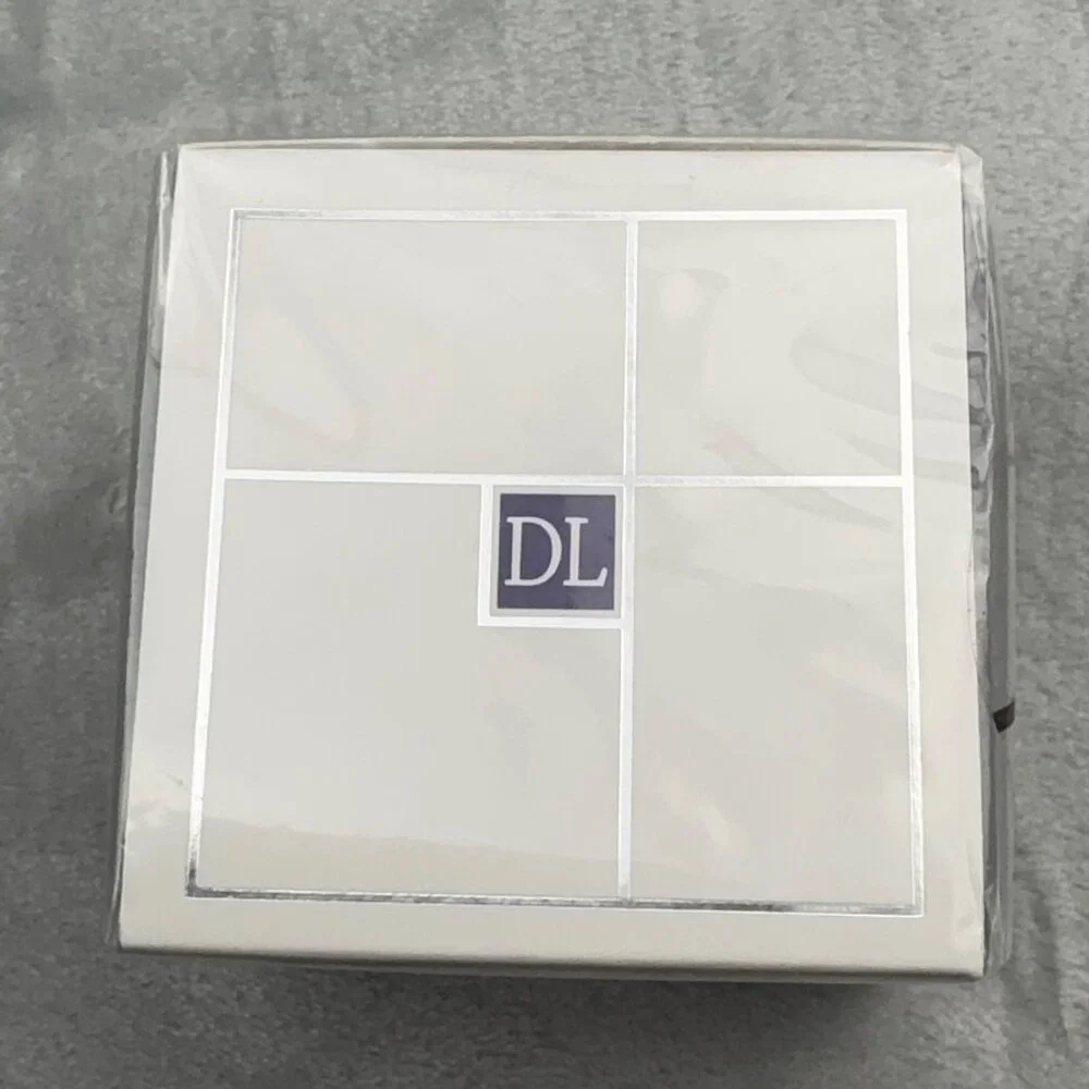 Danielle Laroche contains hydrolyzed
