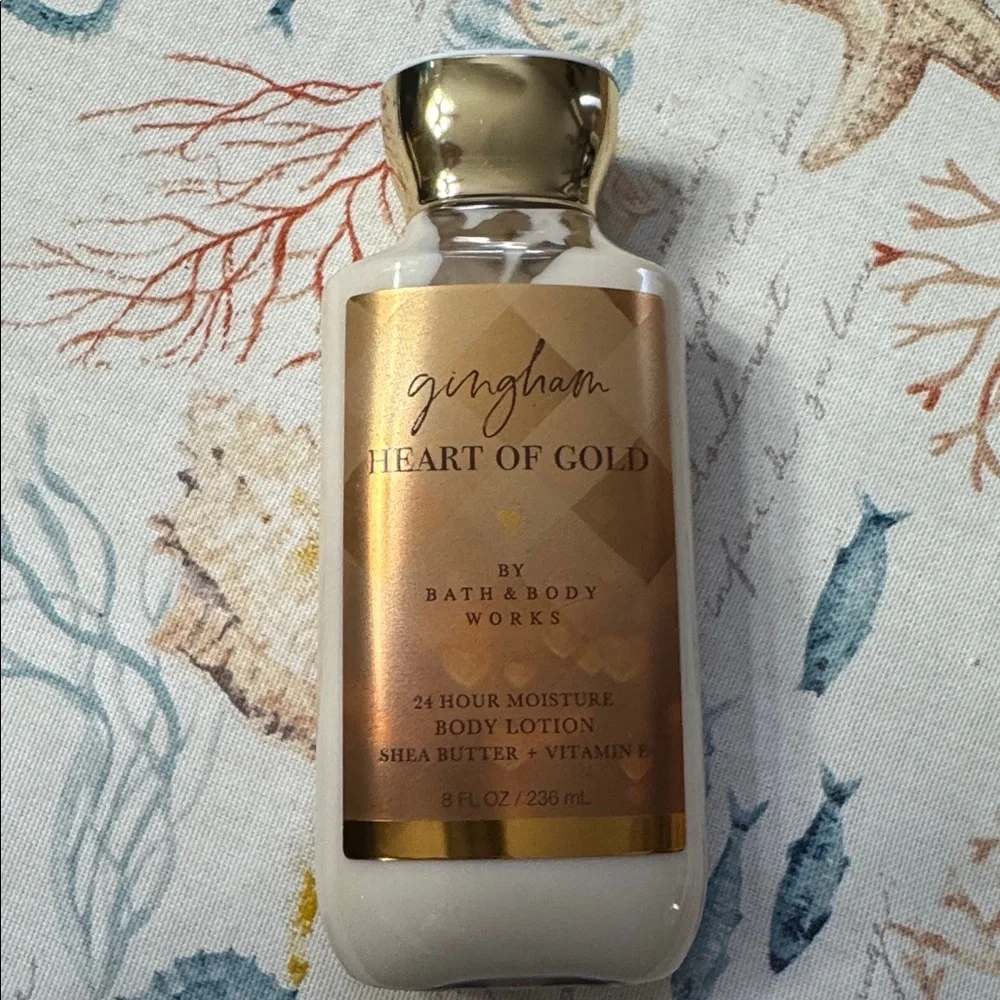 Bath & Body Works gingham heart