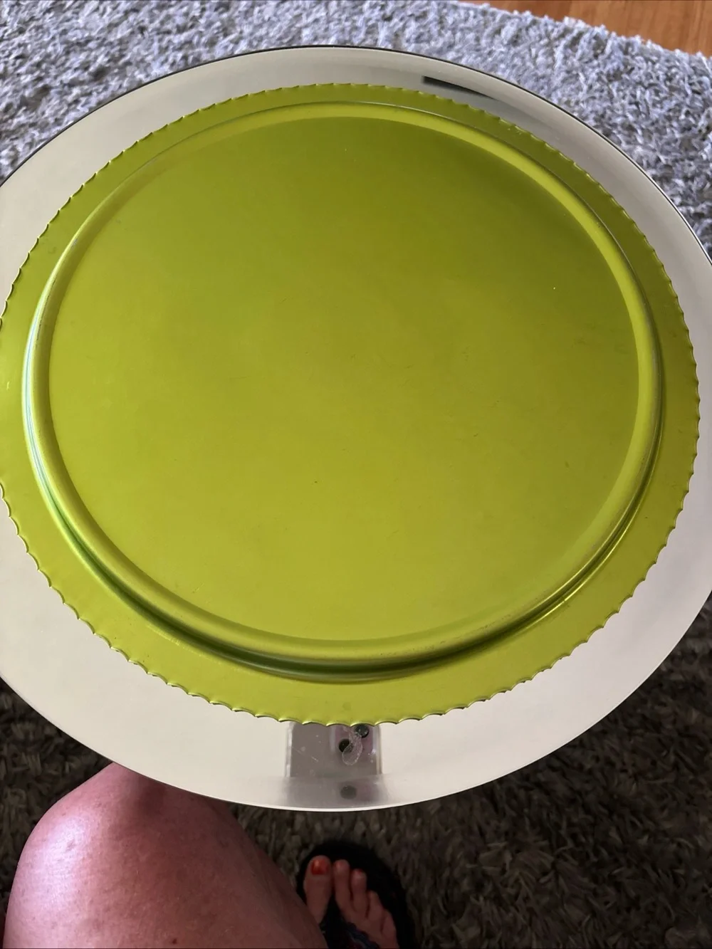 The Unbranded Brand stylish green
