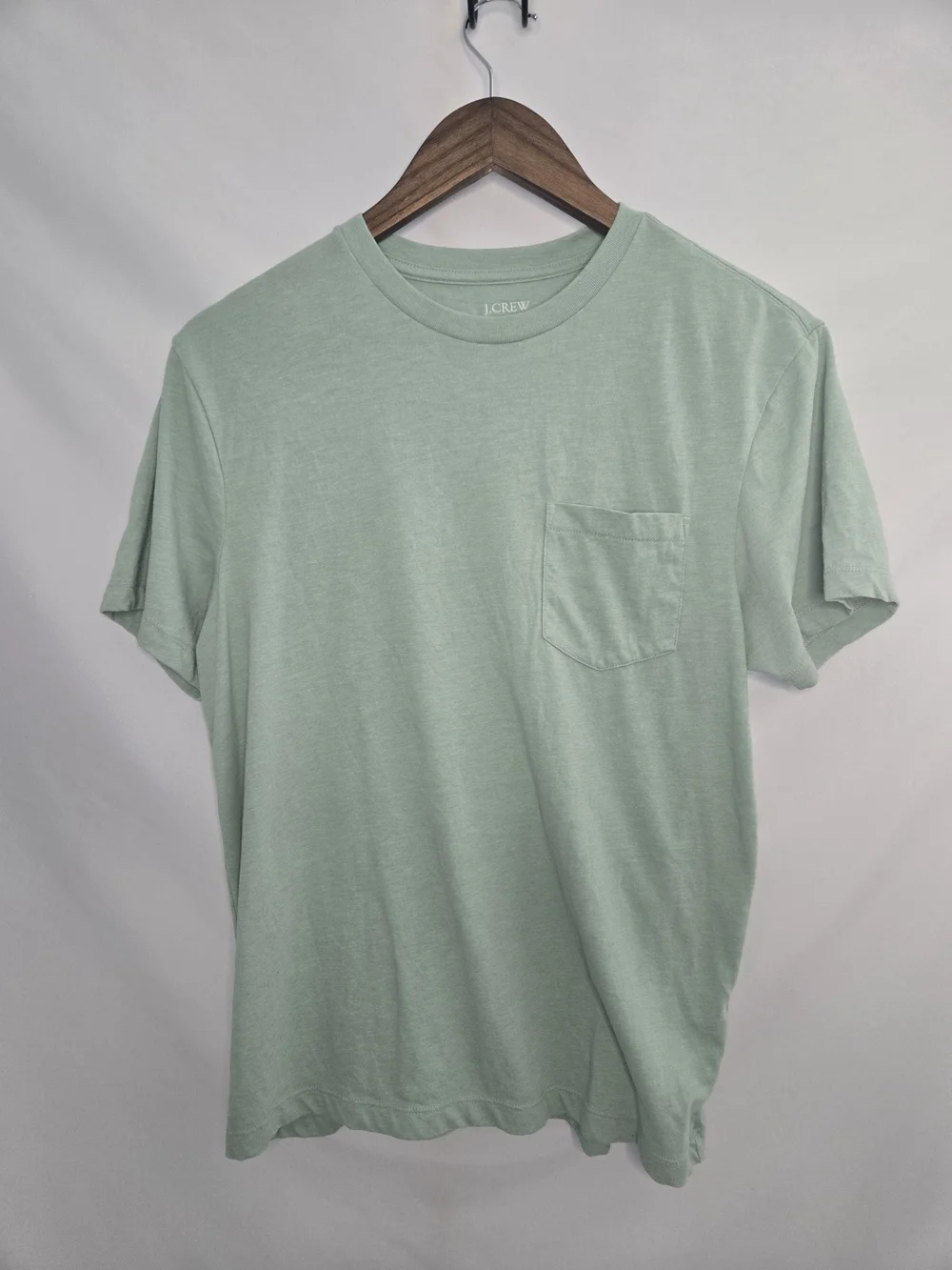 J.Crew Men’s Mint Green Pocket Crew Neck T‑Shirt – Size M