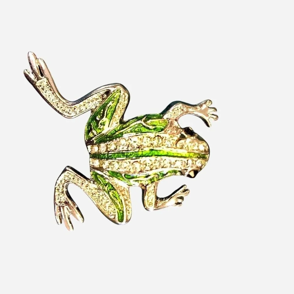 The Unbranded Brand green frog