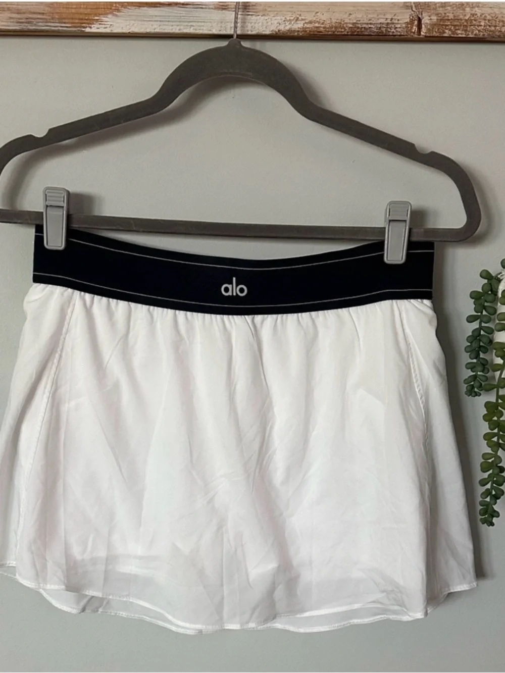 ALO Yoga lightweight athletic