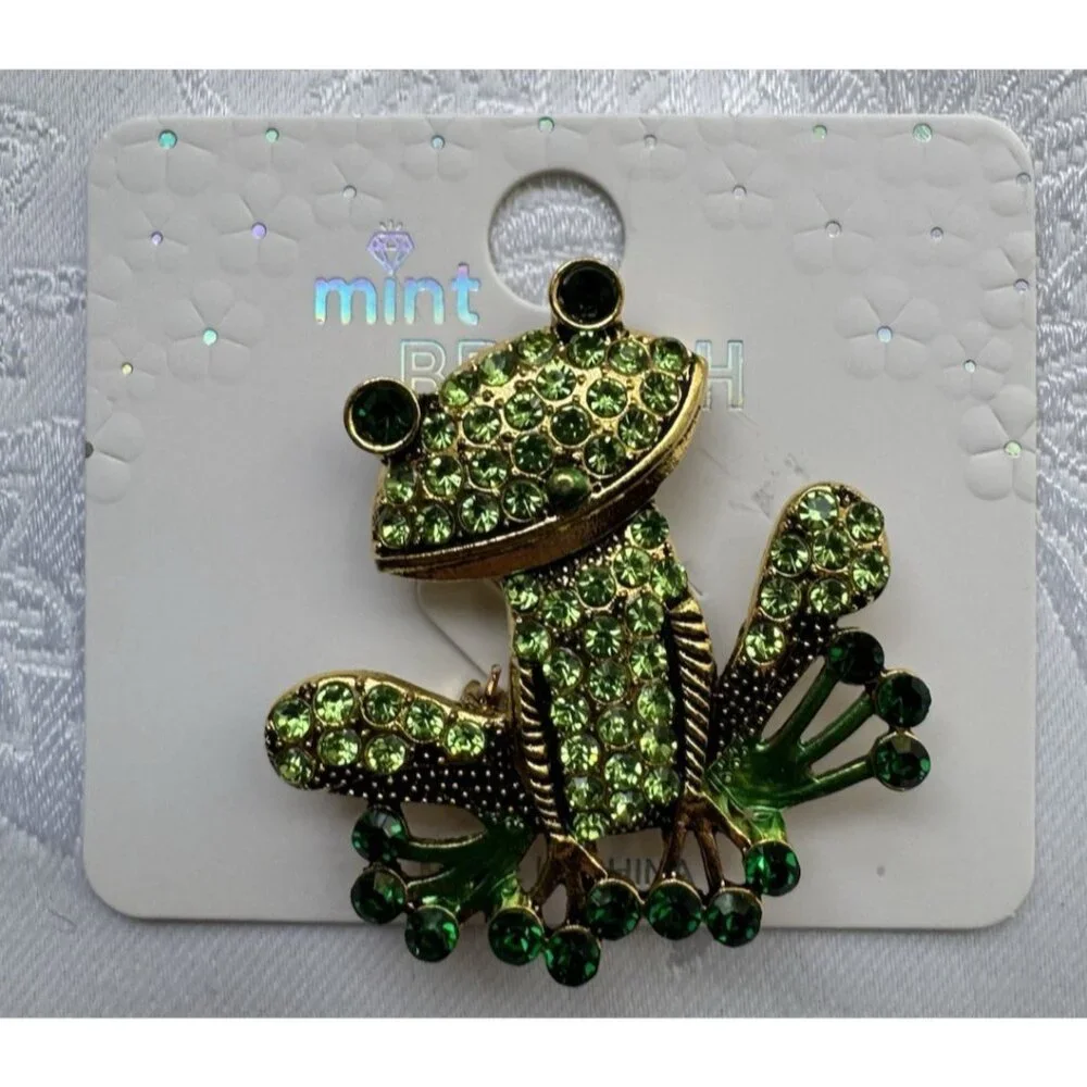 Mint Happy Colorful Green Sitting Frog Rhinestone  Brooch 1.5