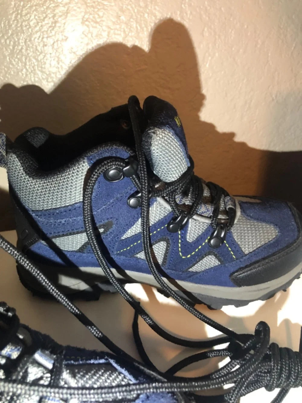 Northside Snohomish Waterproof Hiking Boots size 1 Blue Mountain Hikers