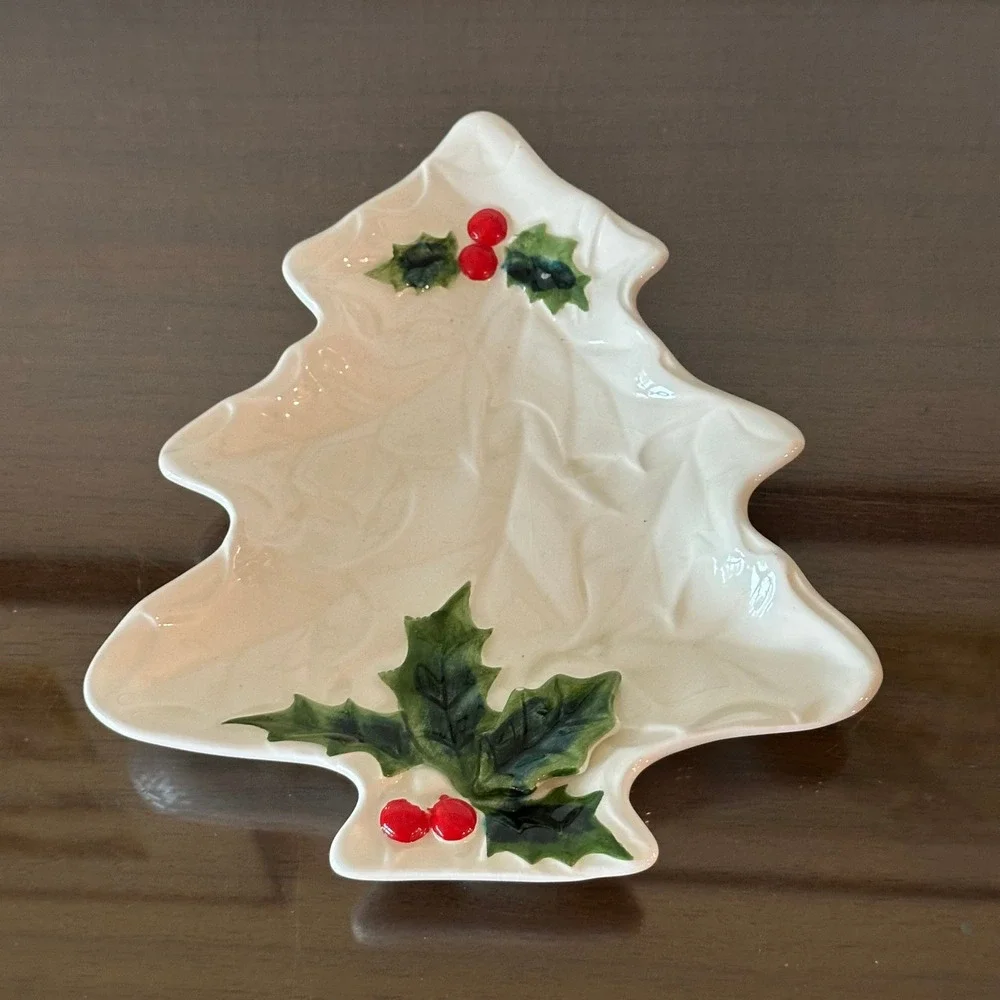 Vintage Lefton 6072 Christmas Tree Ceramic Candy Dish Holly Berry 8x7 Tray
