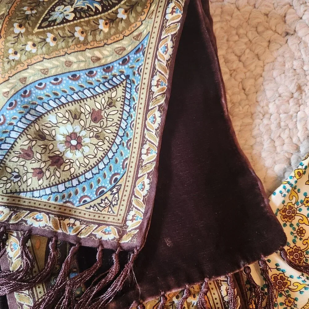 Burmel & Talbots women scarf