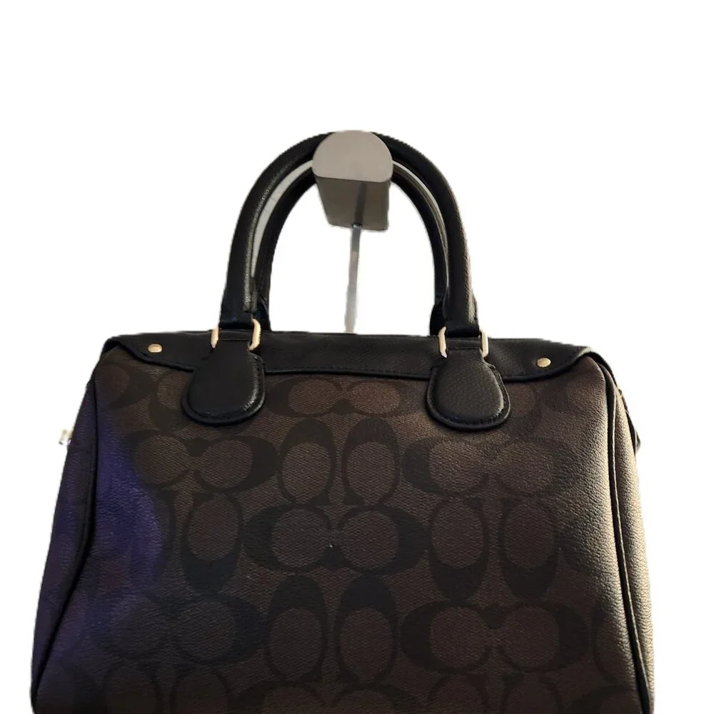 Coach c562 signature
