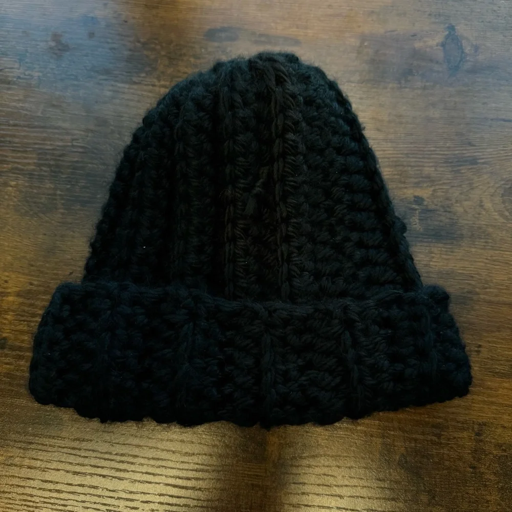 Handmade flaws knit during