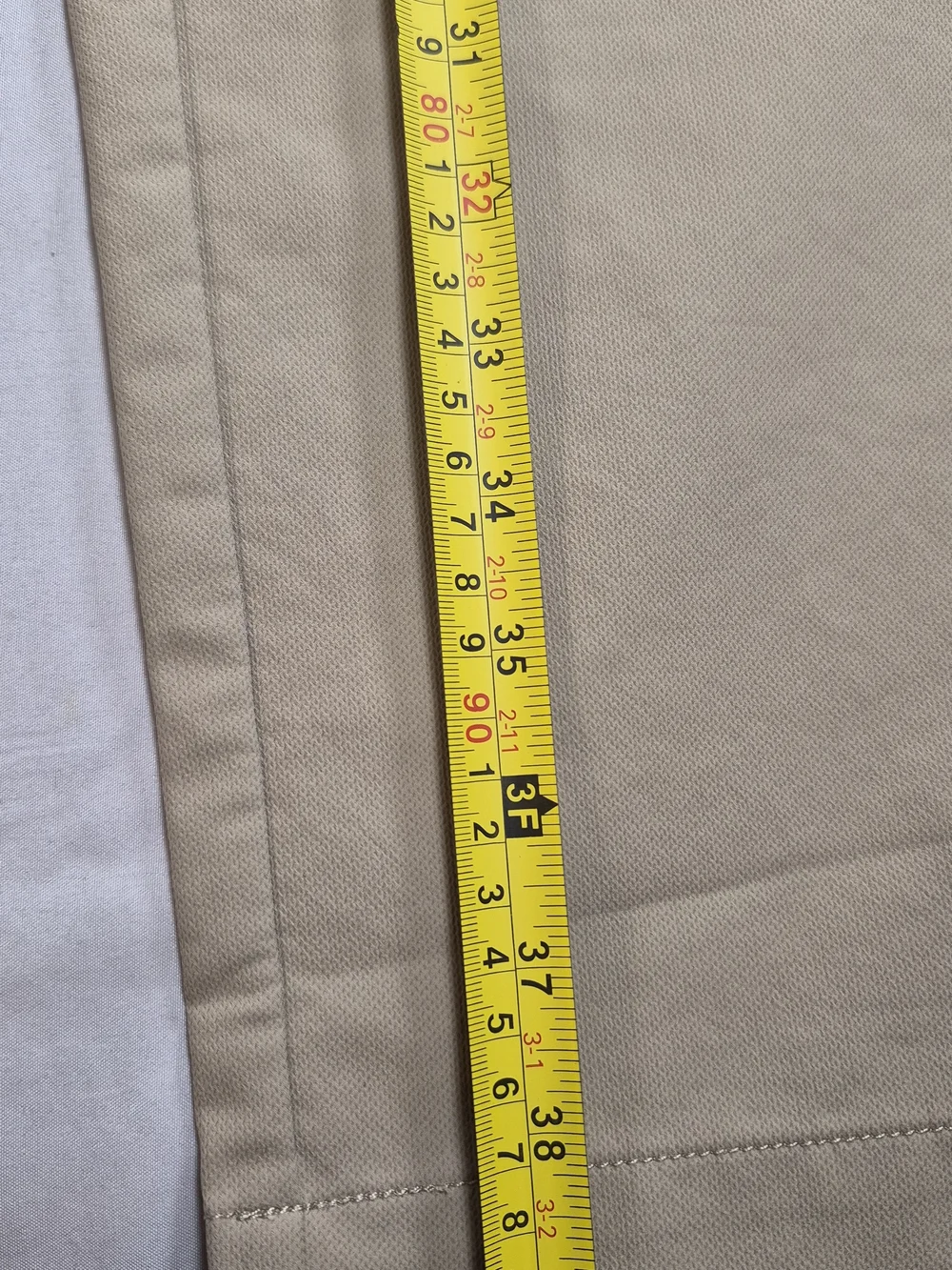 Men's Classic Banana Republic Khaki Pants - Neutral Beige Size 32×30