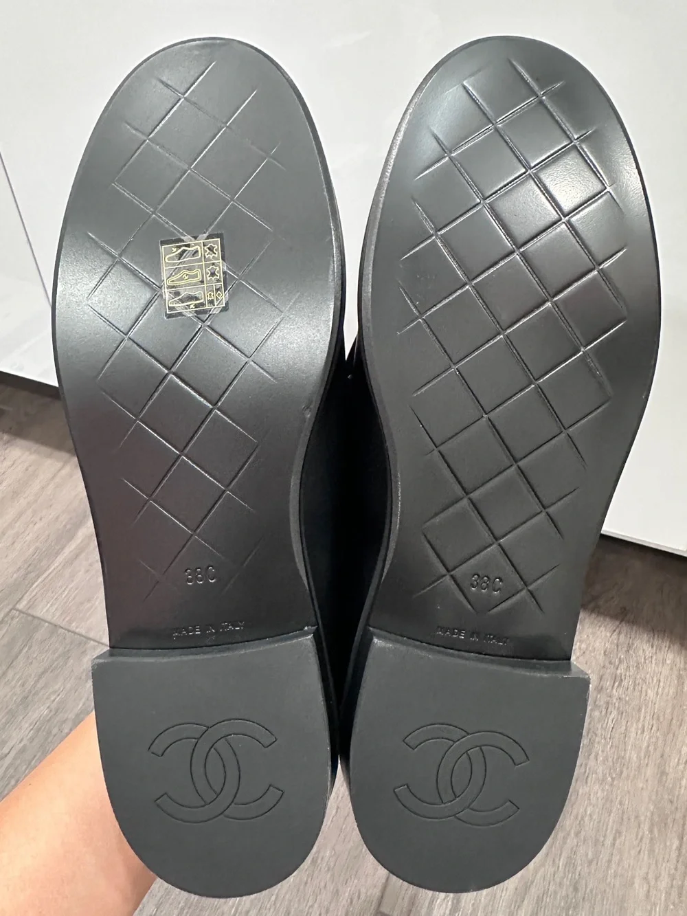 CHANEL $1 8k