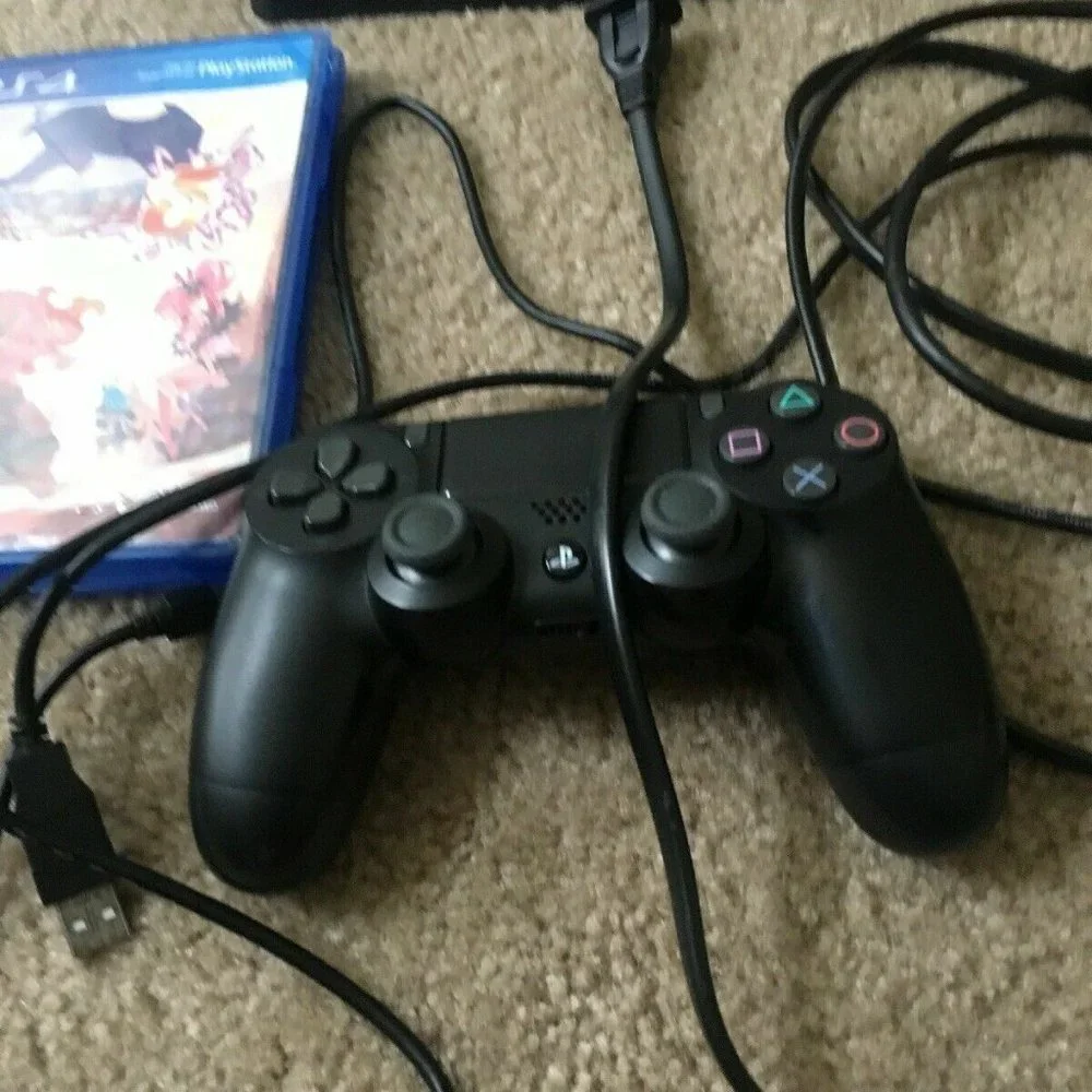 Sony PlayStation 4 Slim great cracks