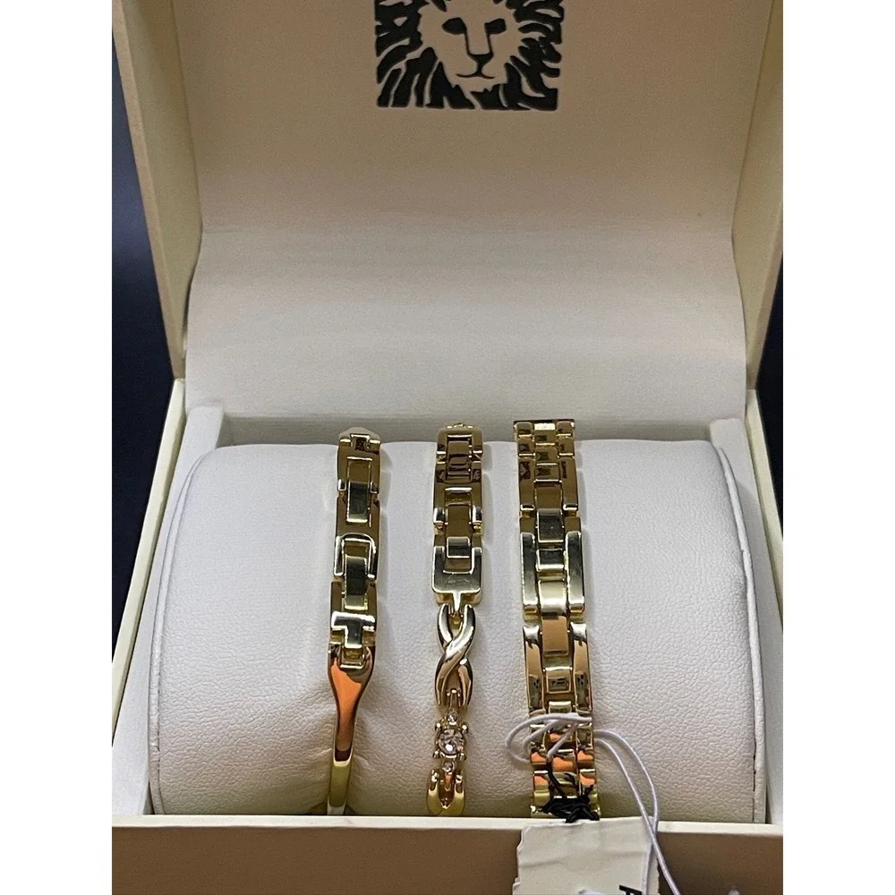 Anne Klein color solid