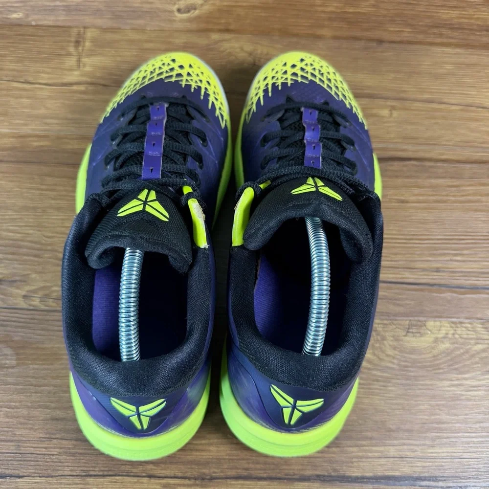Nike ships within