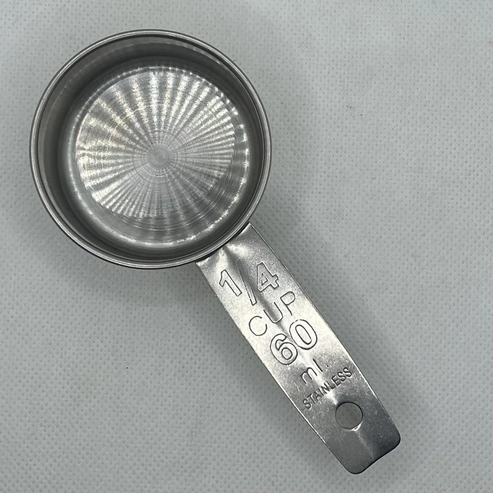 The Unbranded Brand vintage stainless