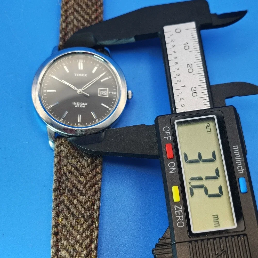Vintage 2010 Timex Indiglo‎ Date 37mm Mens Quartz Watch New Woven Wool Strap