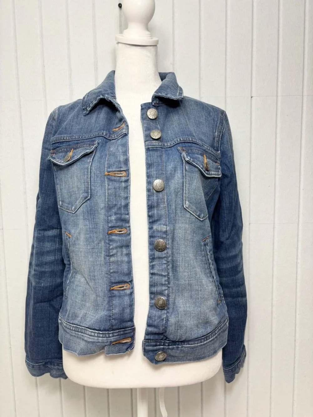 J. Crew closet out business