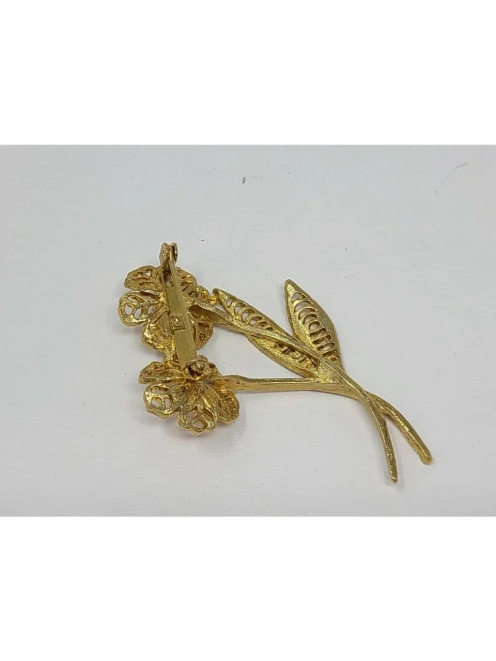 N/A elegant brooch