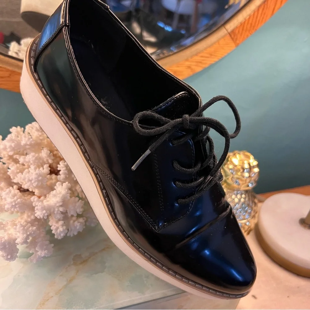 Classic Platform Lace Up Oxfords