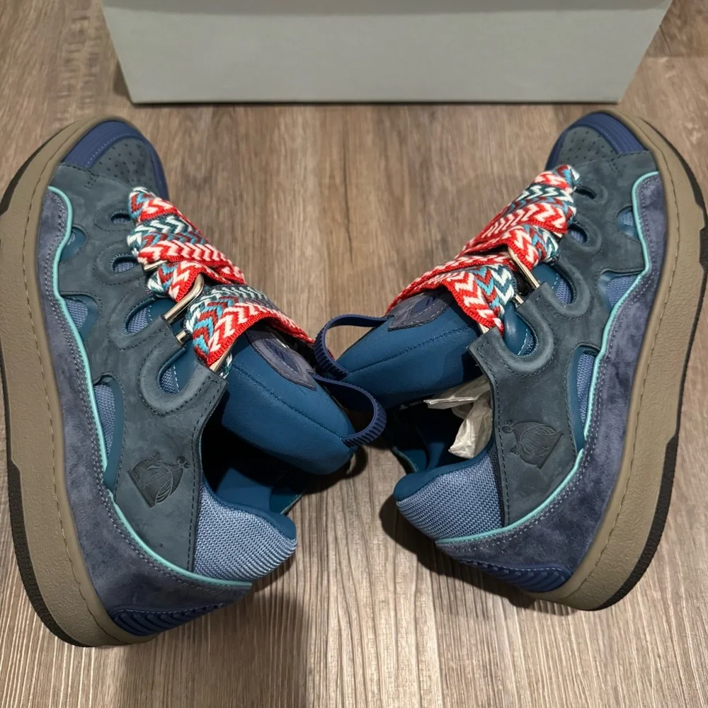 Lanvin curb blue