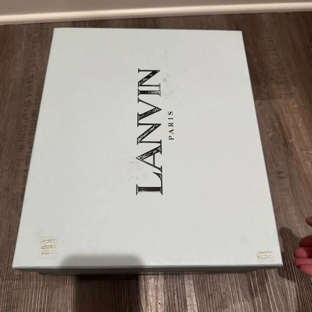 Lanvin curb blue