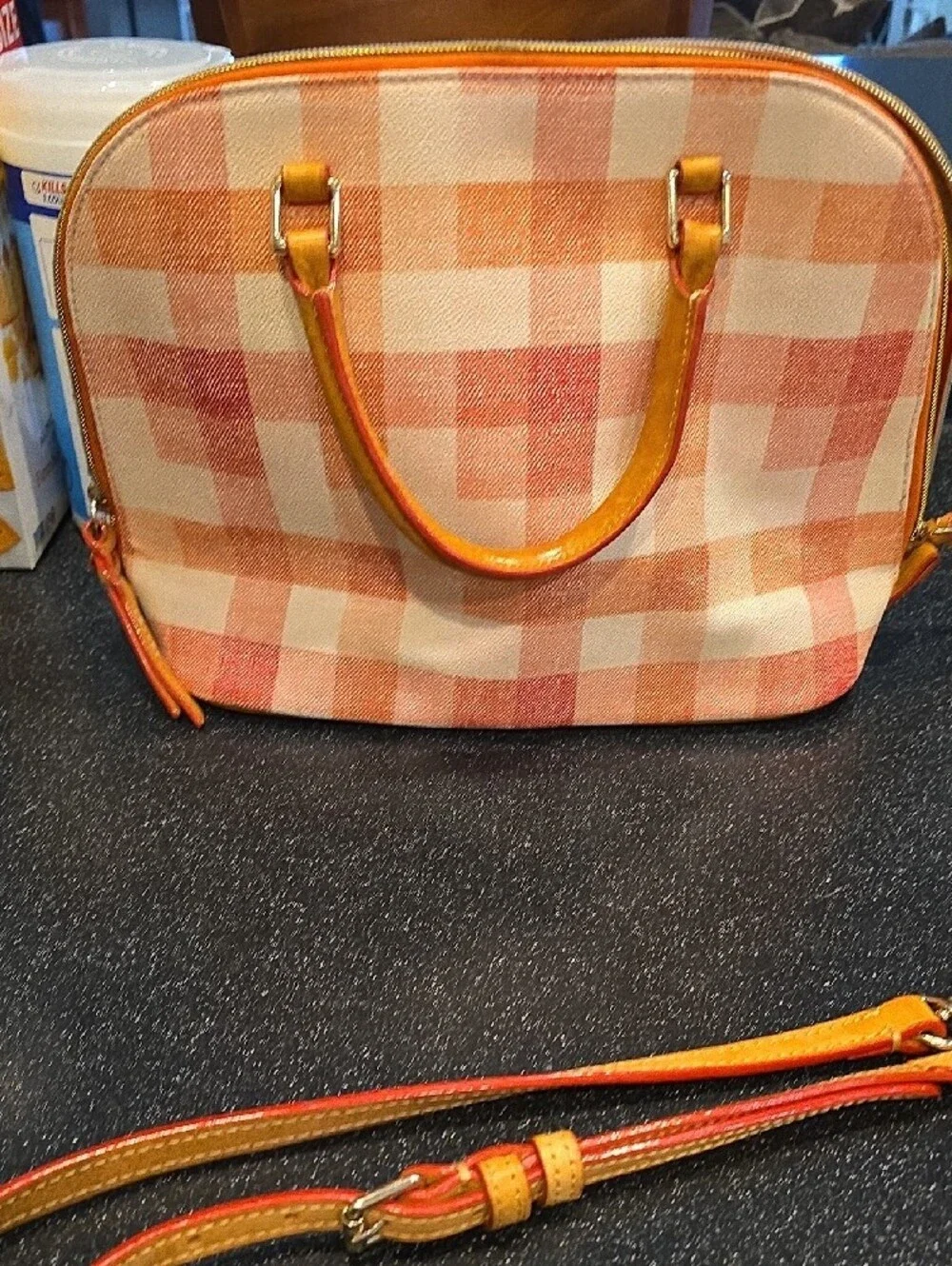 Dooney & Bourke structured dooney