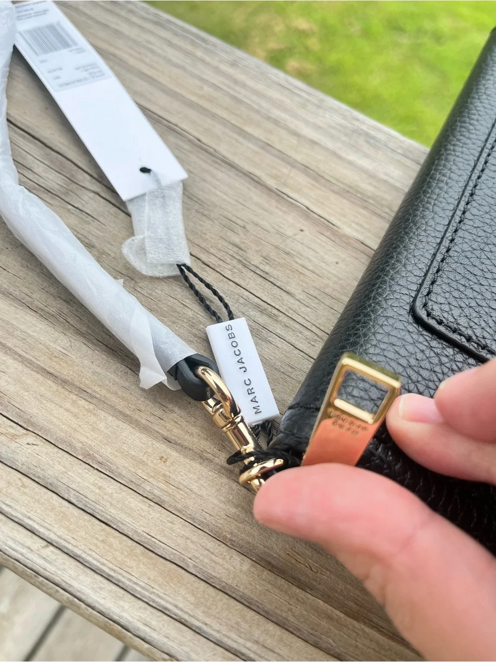 Marc Jacobs sleek pebble