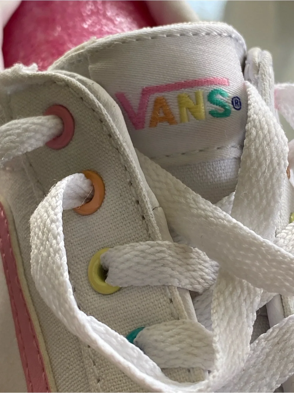 Vans Ward Low White Pink Rainbow Eyelets Canvas Skate Sneakers Girls Size 3