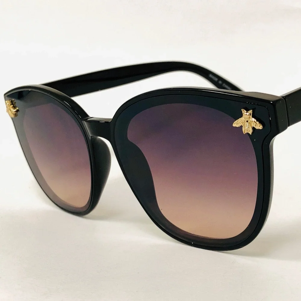 N/A stylish sunglasses