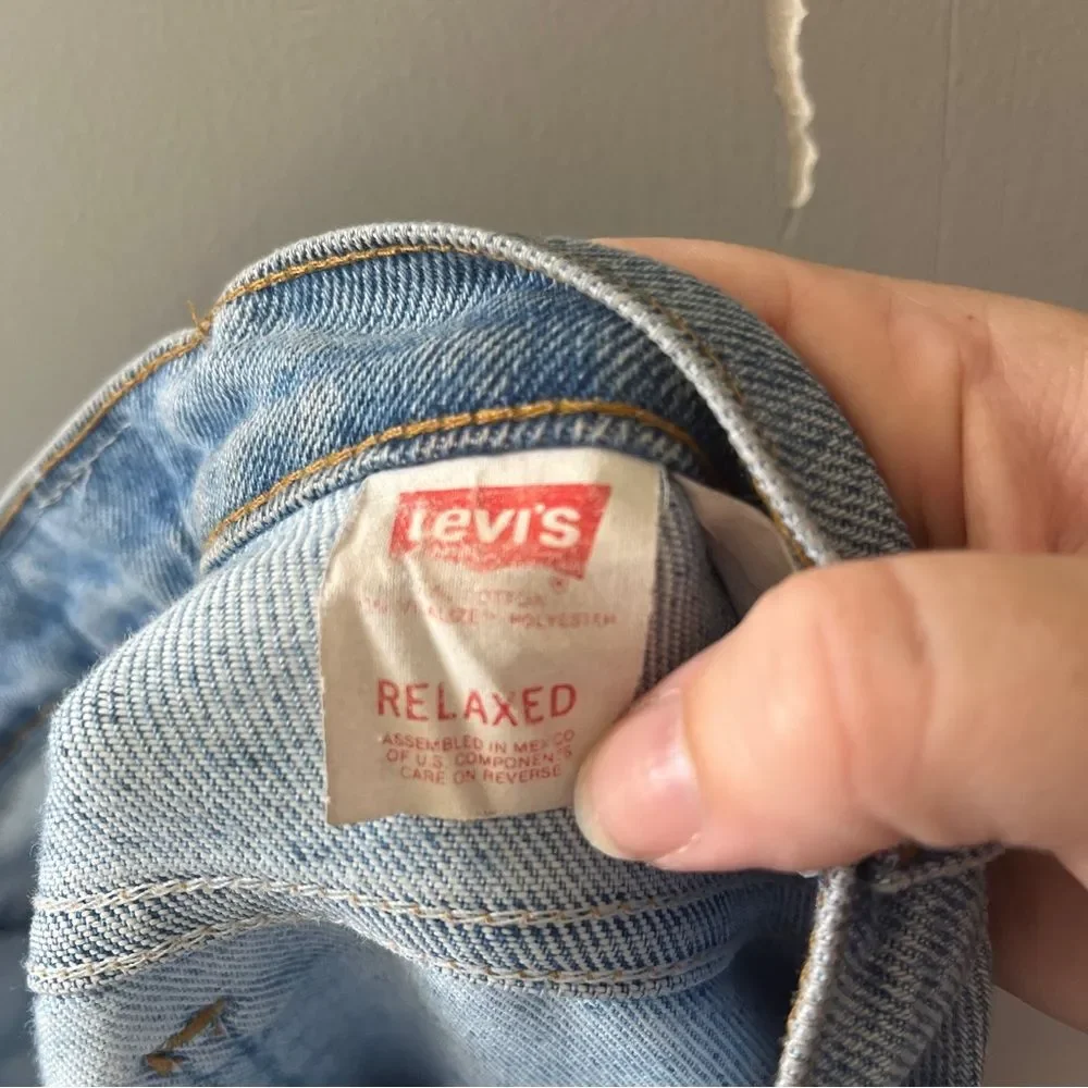 Vintage 80s 90s Levi’s White Tab Relaxed Fit Jeans Acid Wash Tapered Leg Size 34