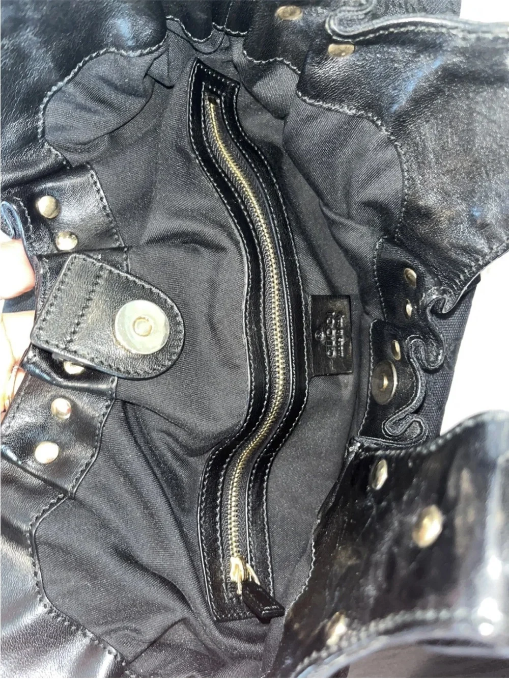 Gucci pelham gold