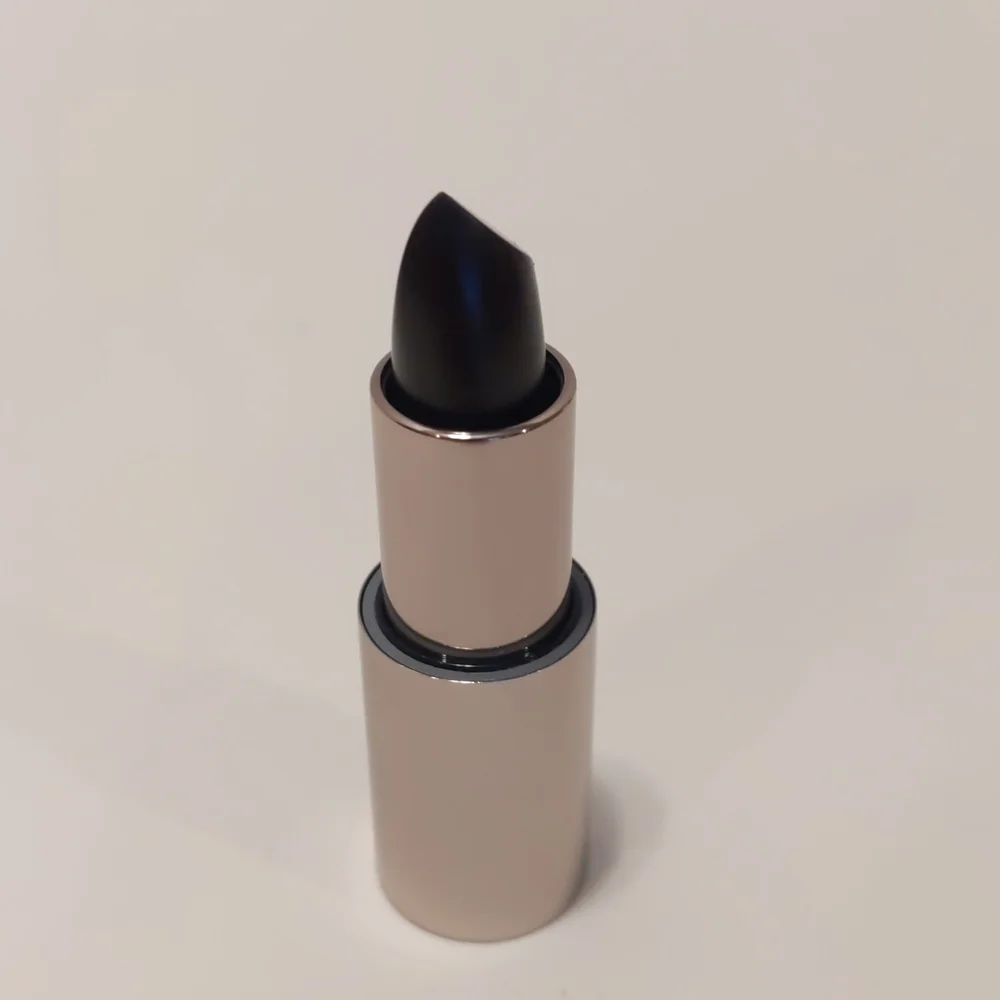 Avon mark lipclick