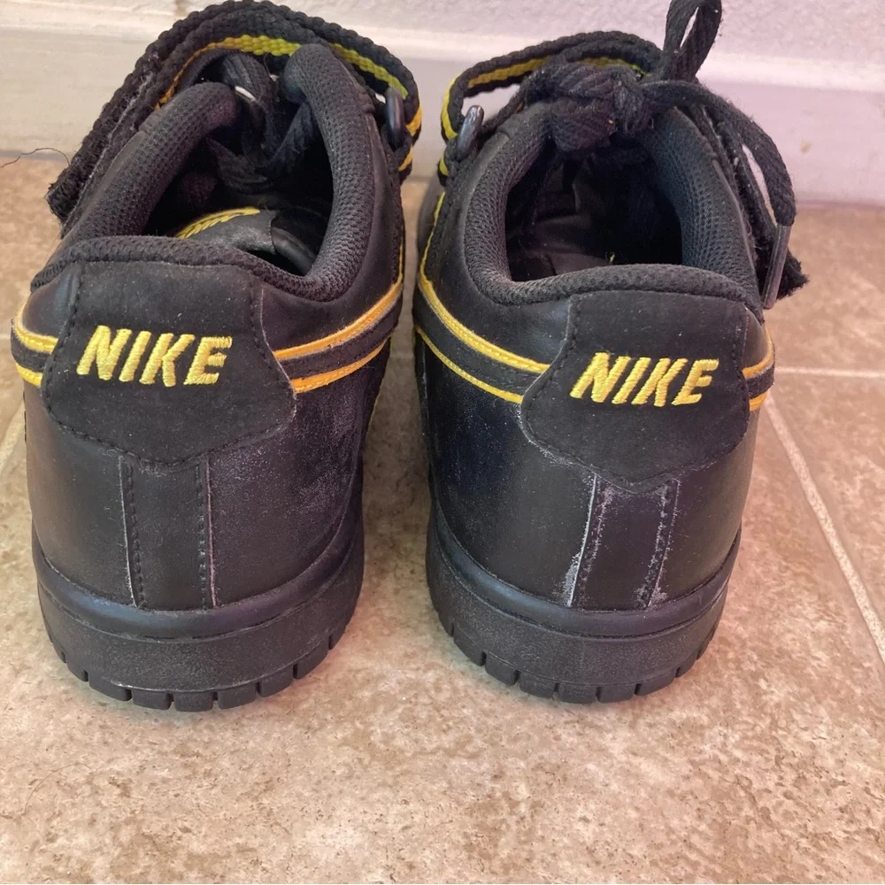 Nike low features