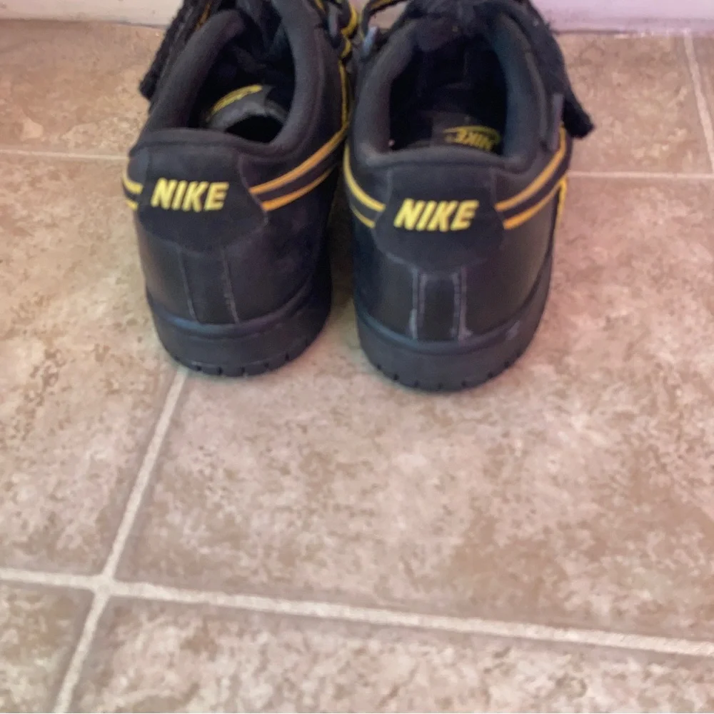 Nike low size