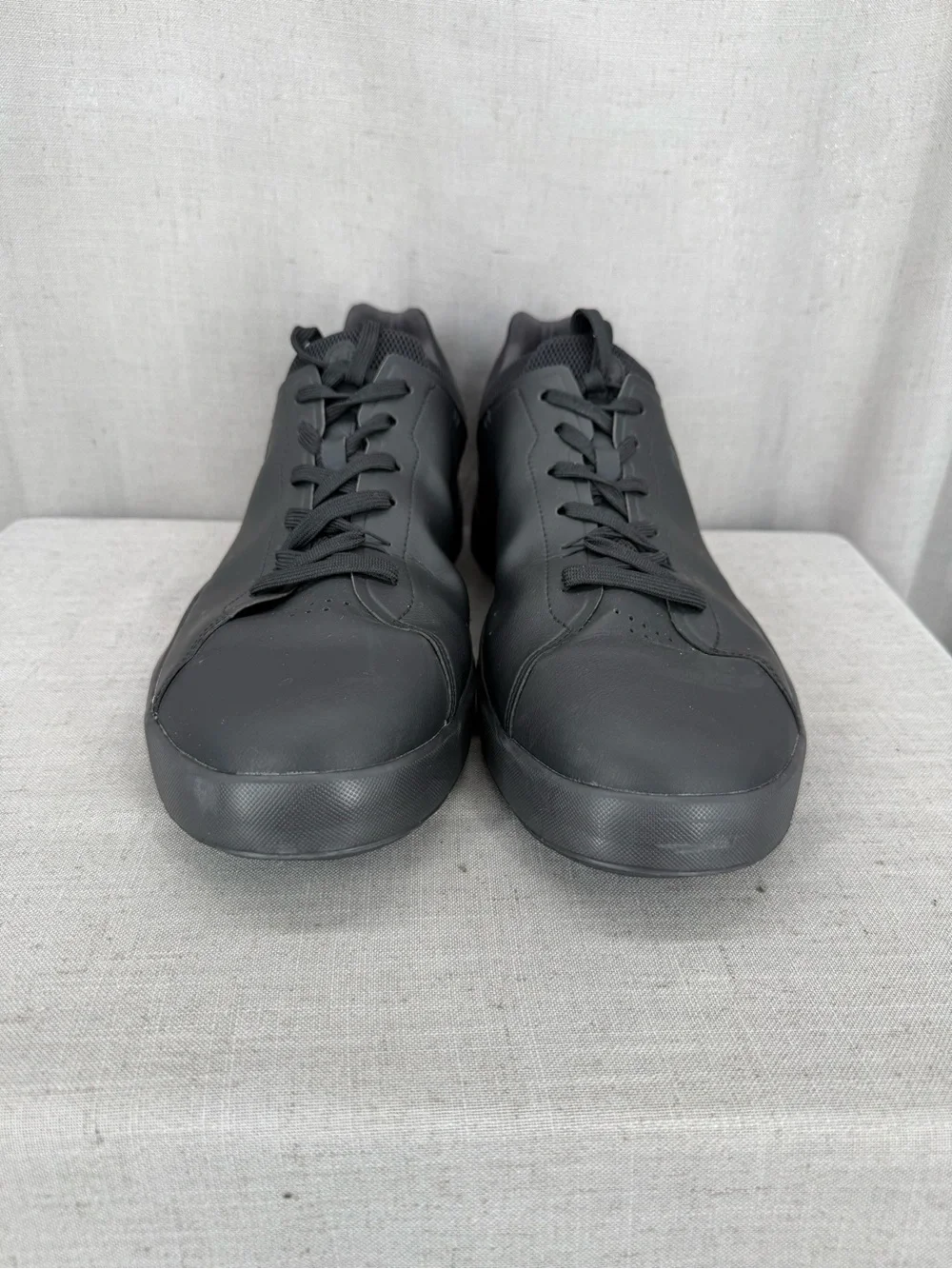 On Clouds roger shoes all