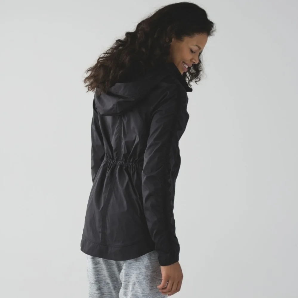 lululemon athletica excellent size