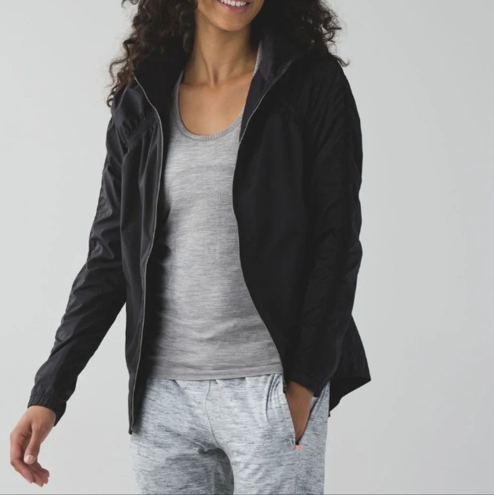 lululemon athletica excellent size