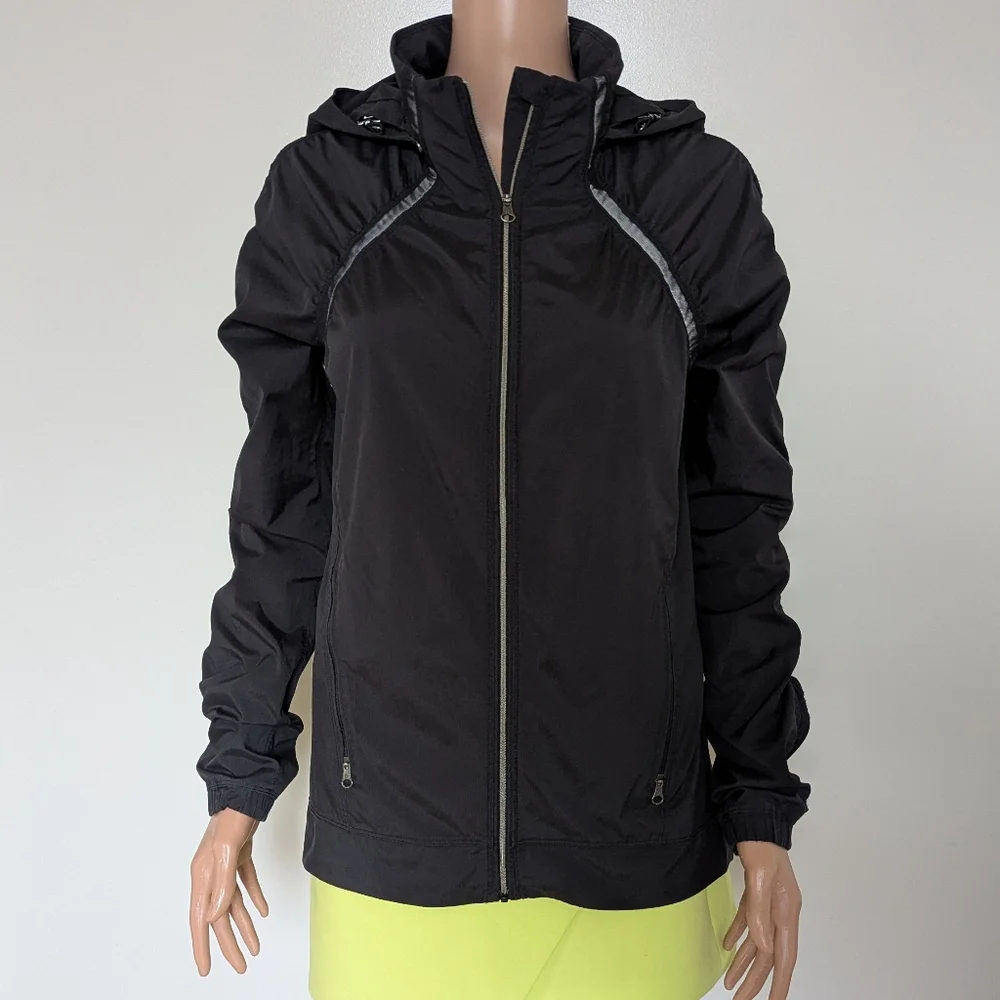 lululemon athletica excellent size
