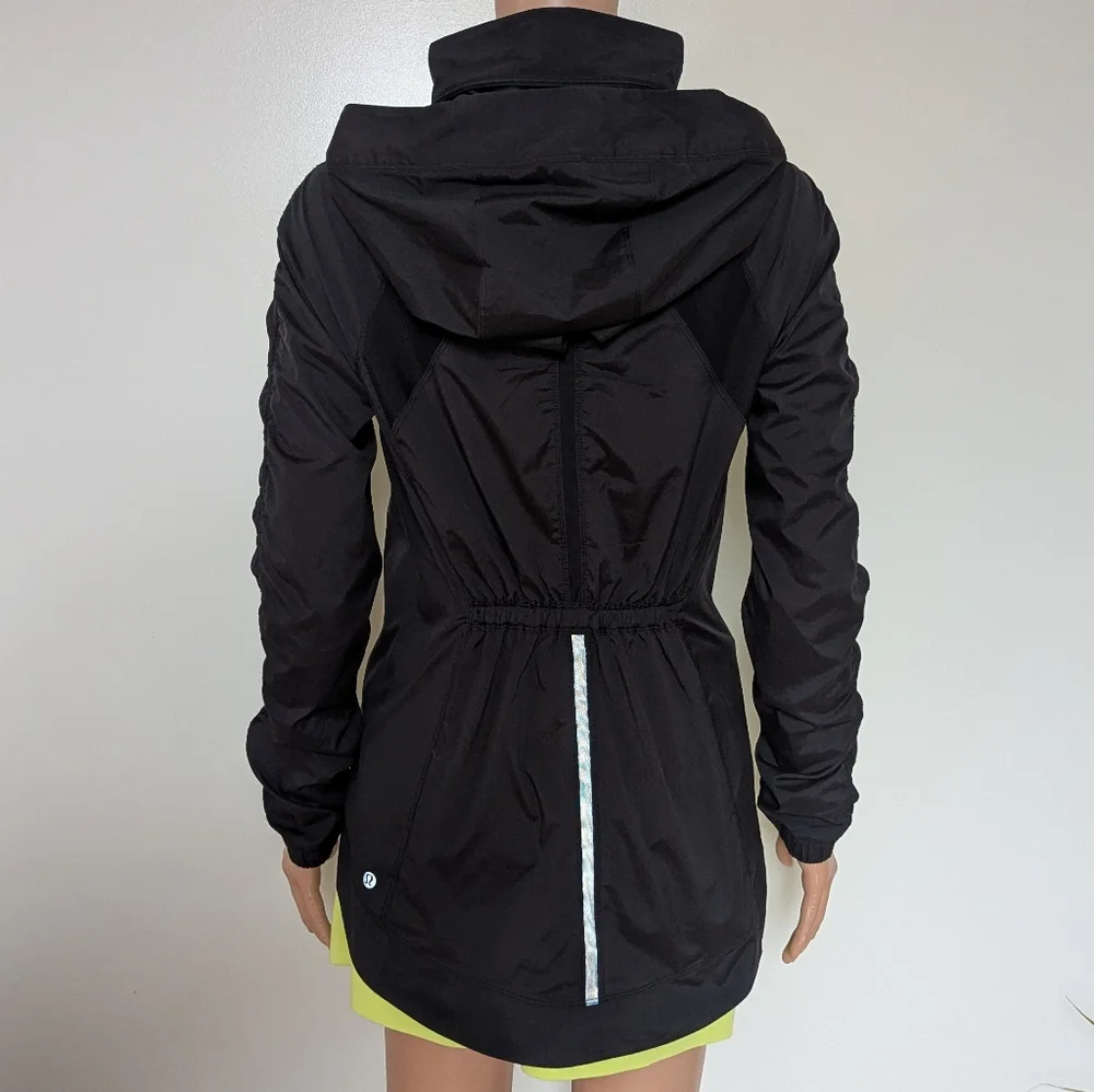 lululemon athletica excellent size