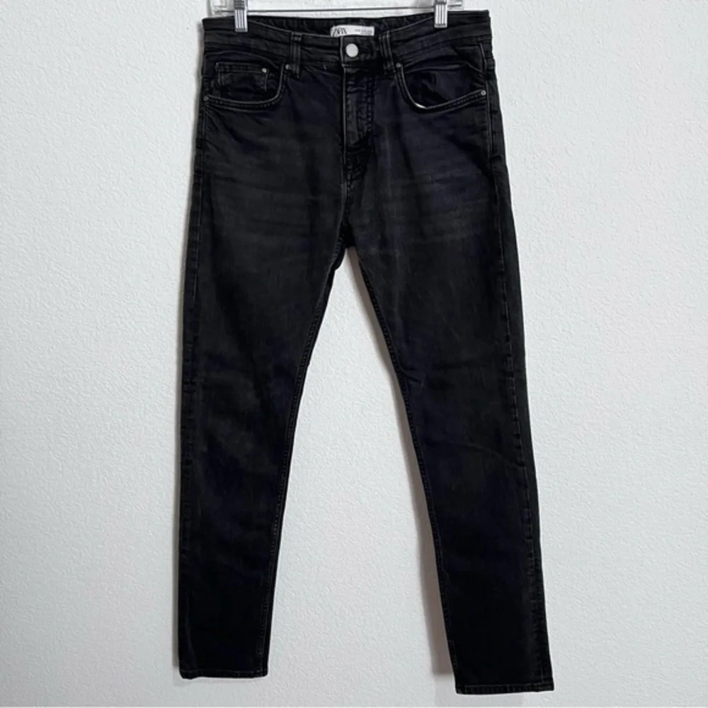 Zara Black Faded Slim Fit Demin Jeans 31