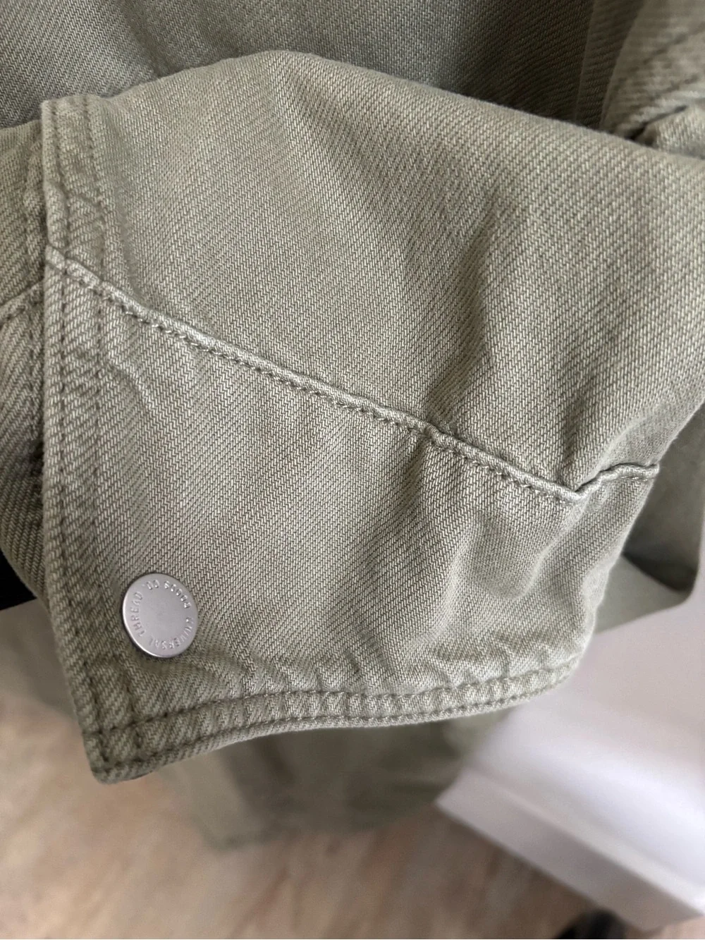 Universal Thread nwt olive