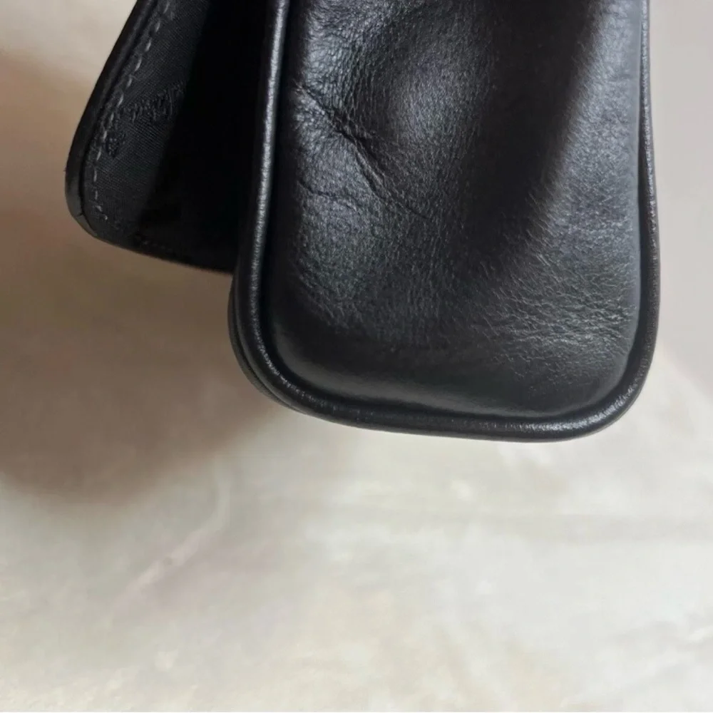 🩷Paloma Picasso Black Leather 2 Way Shoulder Bag Black Clutch with Gold Accent💚