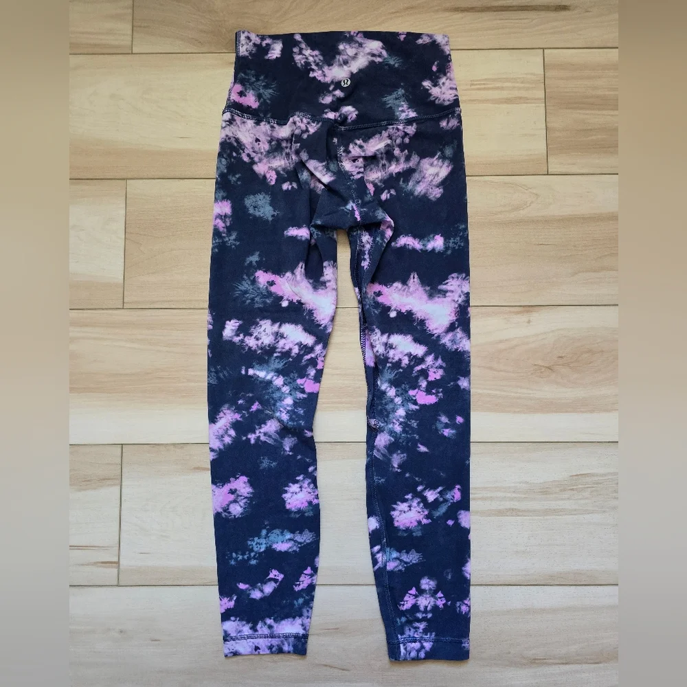 lululemon athletica excellent size