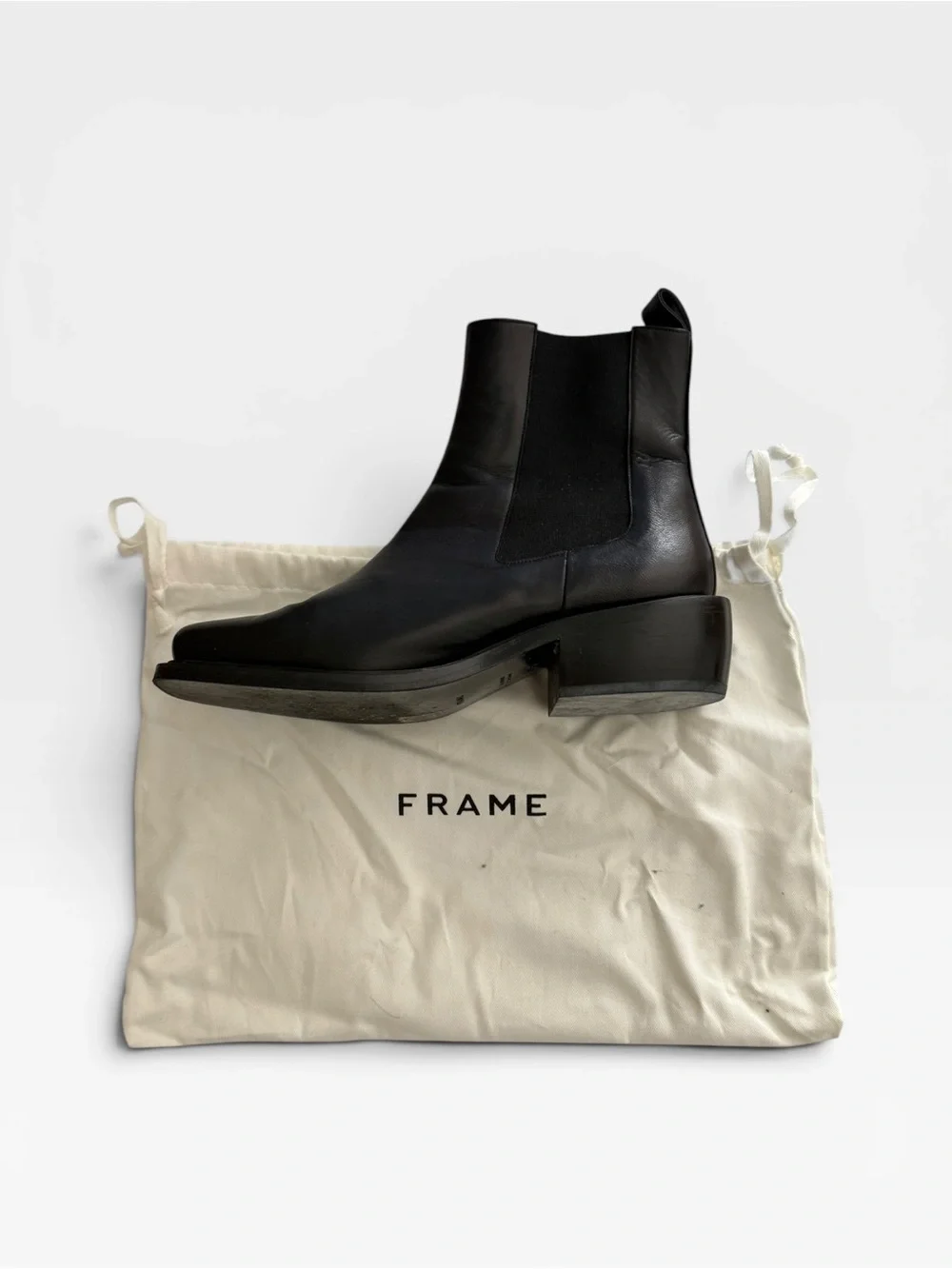 Frame Denim sleek black