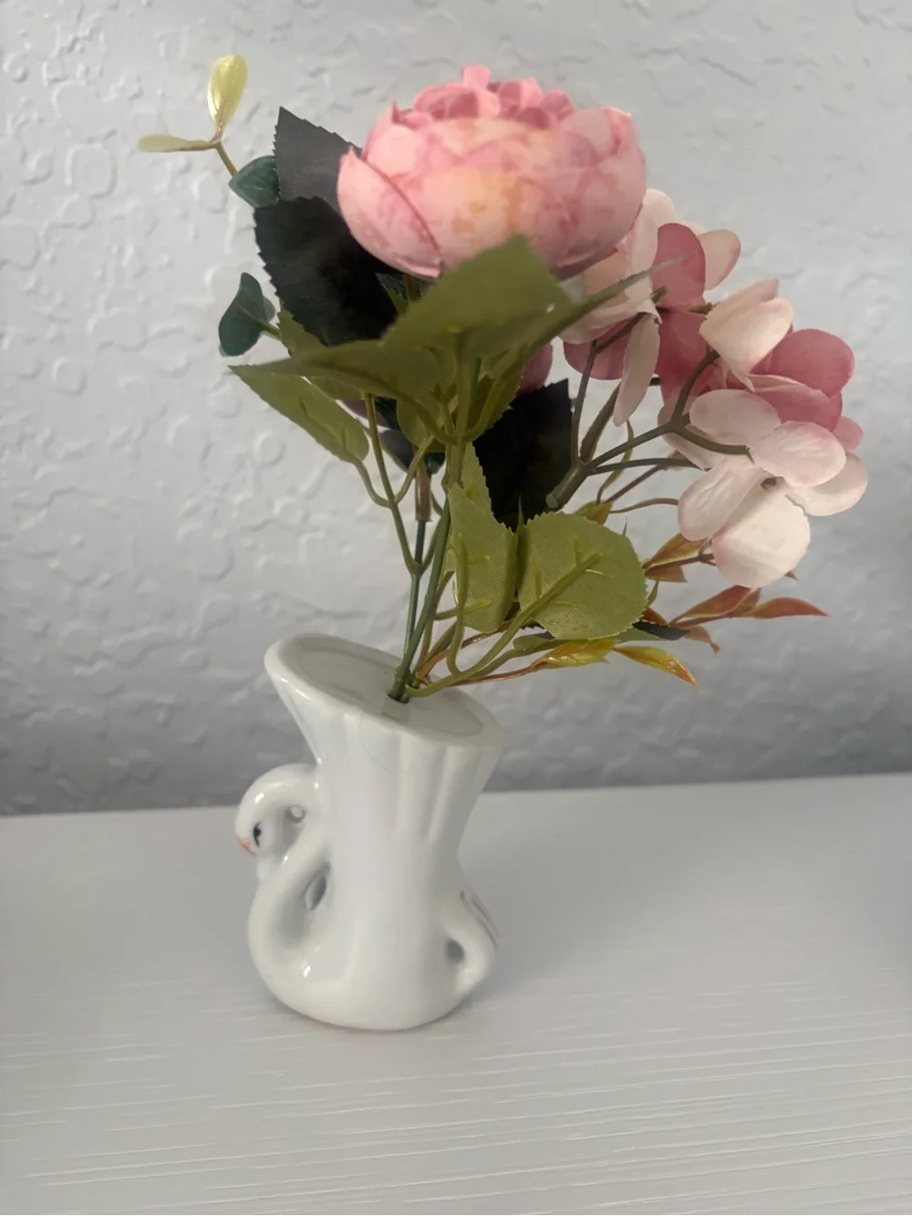 N/A charming white