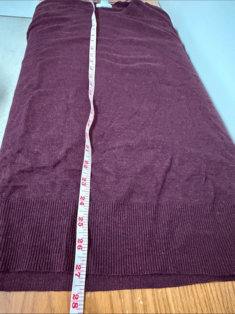 Old Navy Men's Maroon/Burgundy Crewneck Sweater