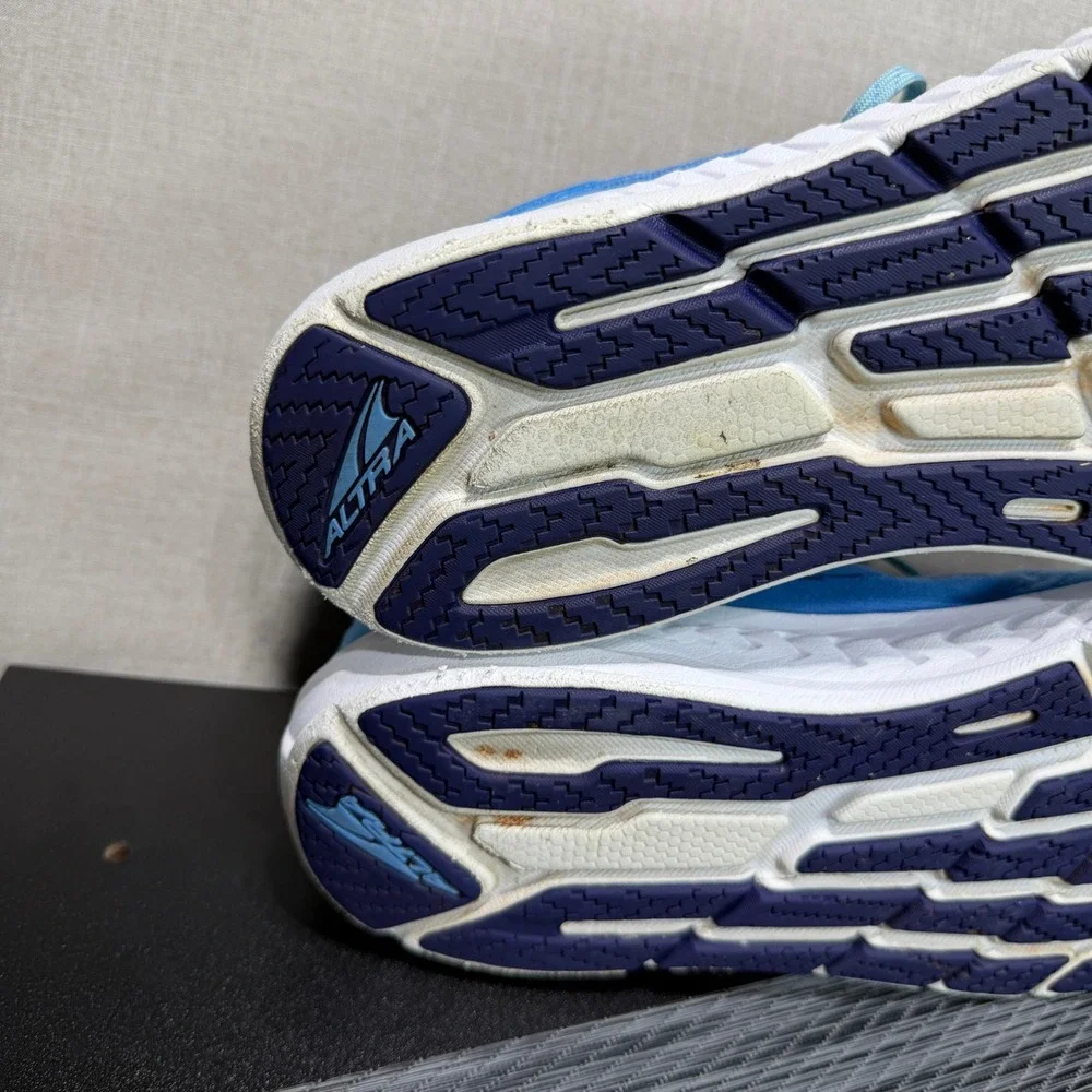 Altra gorpcore closure model
