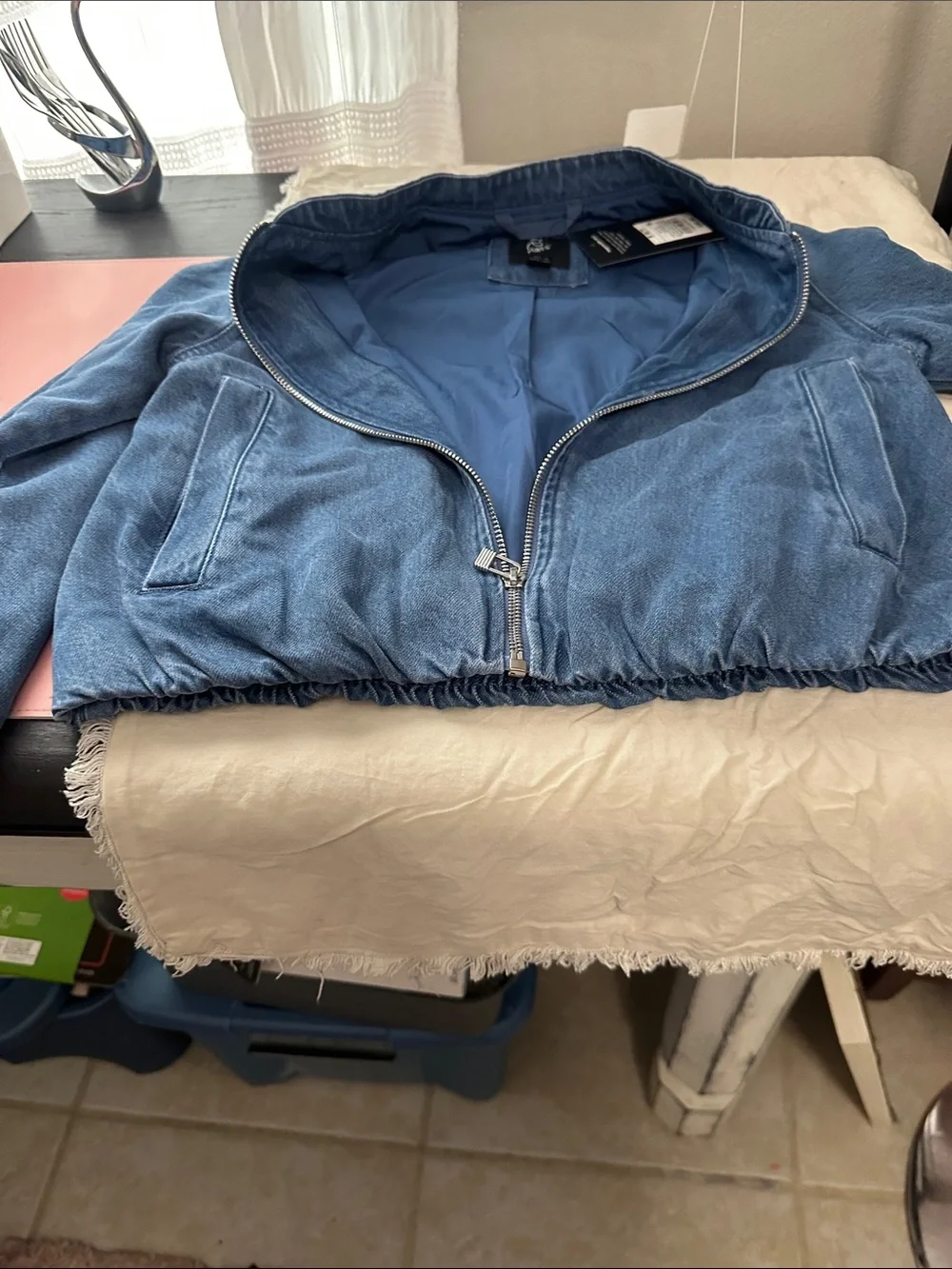 art class casual zip