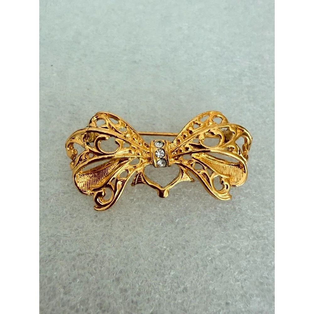 Filigree vintage gold