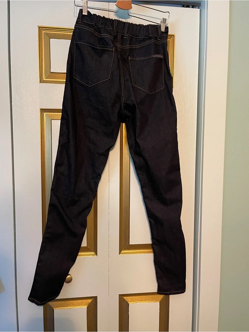 Laura Byrnes classic dark