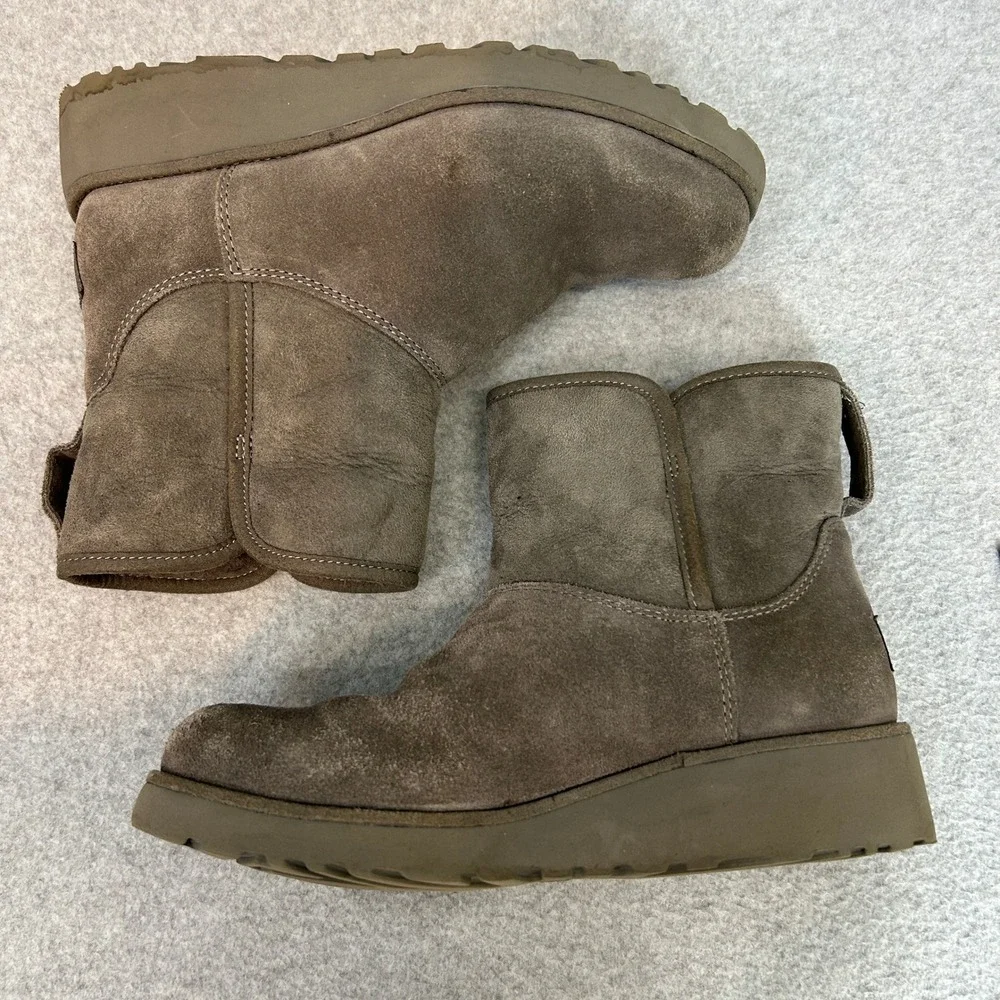 UGG these getaway classic